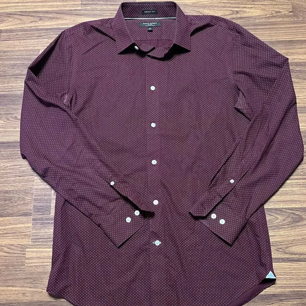 Banana Republic men's standard fit button down Burgundy polka dot shirt
